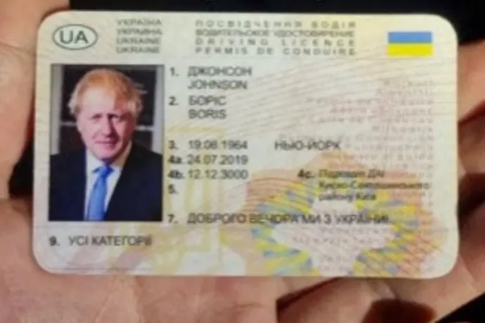 Boris Johnson adataival autózott egy részeg ukrán férfi Hollandiában, lebukott