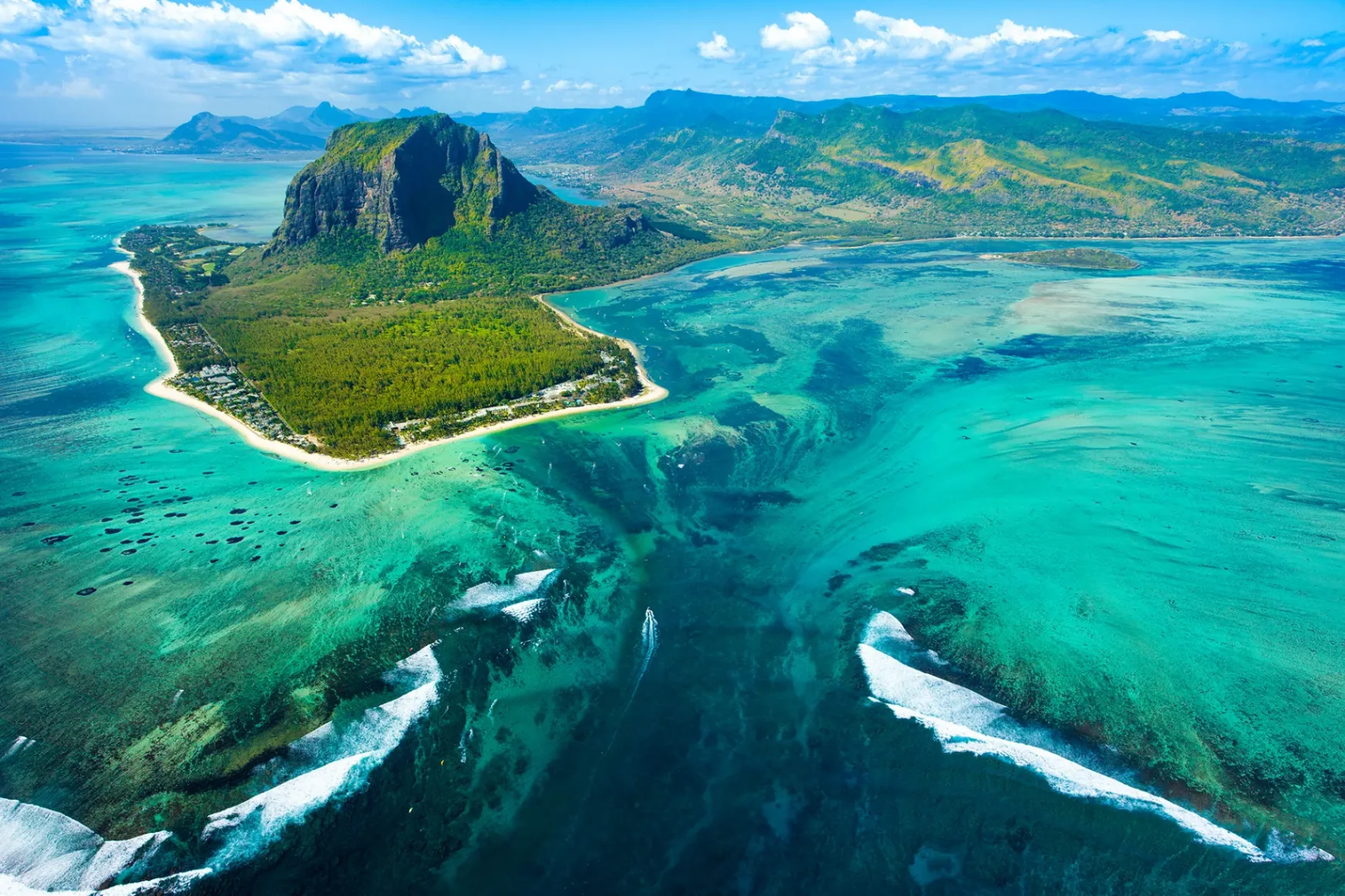 A mauritiusi víz alatti vízesés, ami valójában nem is az