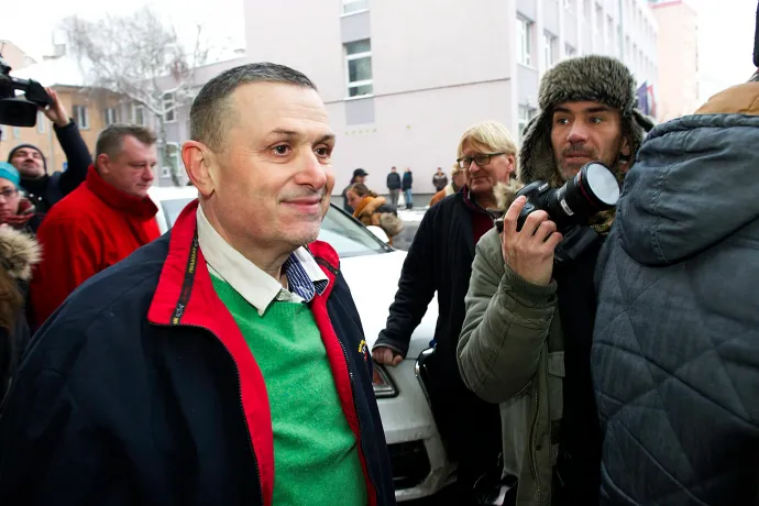 Mentő szállította a sittről a börtönkórházba Lagzi Lajcsit