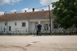 Éjfél előtt kezdődött a mészárlás Szerbiában, a gyilkos három faluban lőtt válogatás nélkül az emberekre
