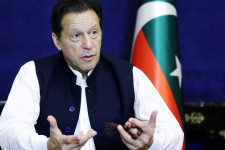 Letartóztatták Pakisztán korábbi miniszterelnökét