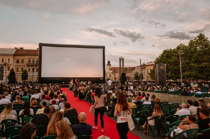 TIFF: jön Geoffrey Rush és Timothy Spall, a Casablancát is vetítik Kolozsvár főterén