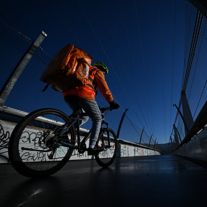 Egyre népszerűbbé teszik az alkalmi munkavállalást az online felületek, de milyen áron?