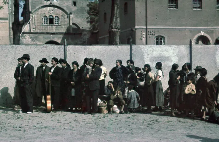 Romák deportálása a németországi Aspergben 1940 májusában – Fotó: Bundesarchiv / Wikimedia