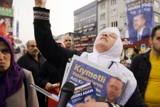 Megmutatjuk testközelből, milyen Erdoğan tüntetése