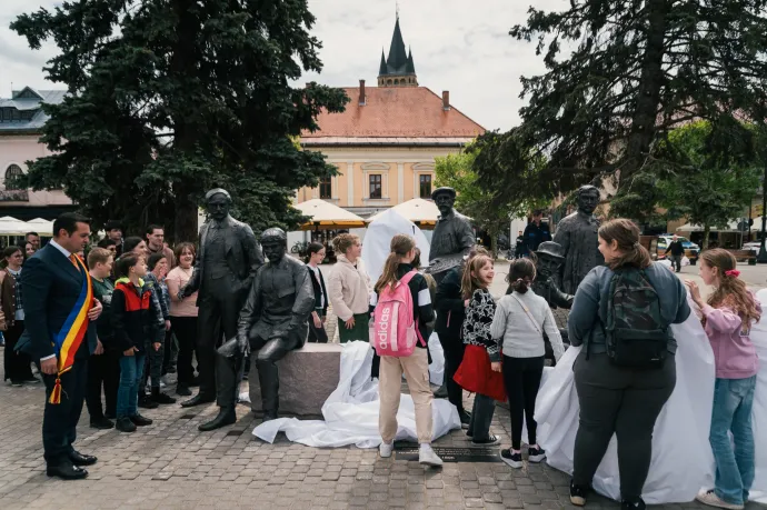 A nagybányai művésztelep alapítóinak szoborcsoportját avatták fel Nagybányán