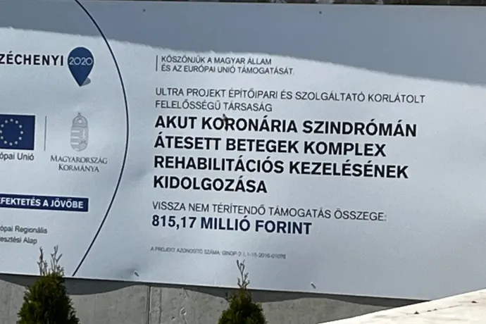 Zavarosan elköltött 819 671 398 forintot és a NER-rel jó viszonyt ápoló milliárdosokat találtunk ott, ahol Hadházy Ákos EU-pénzes csalást sejt