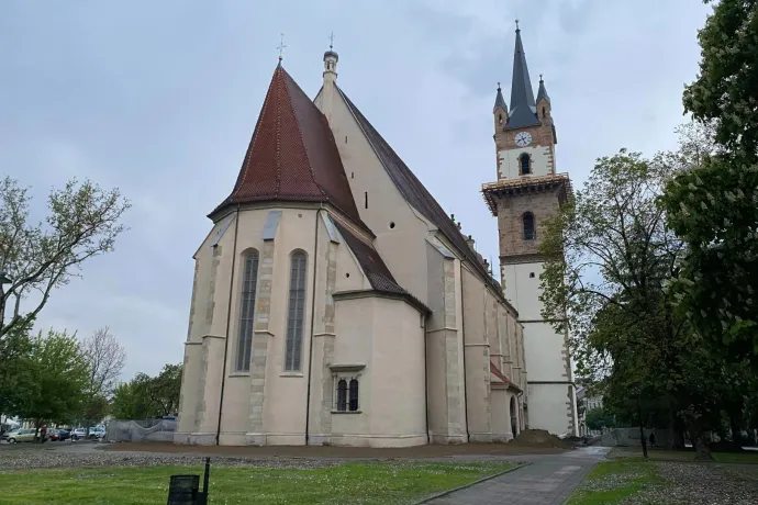 Éjszaka is látogatható lesz szombaton a felújított besztercei evangélikus templom