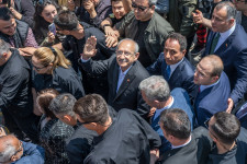 Erdogan simán vezet, de a török ellenzék nem hisz a számoknak