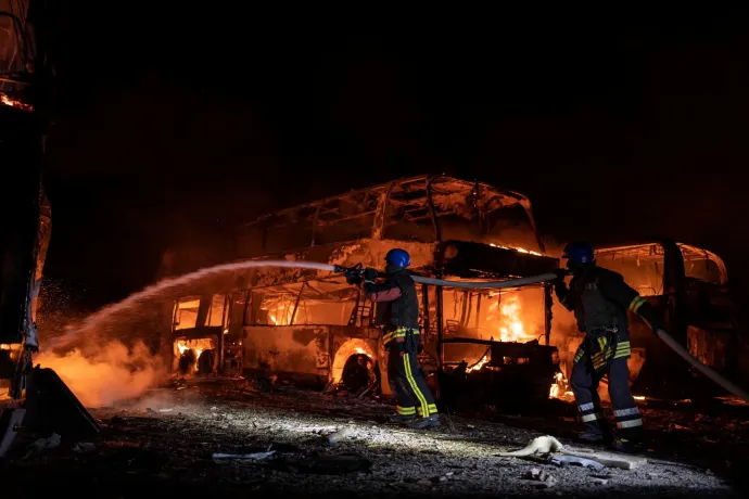 Fotó: Pavlo Petrov / State Emergency Service Of Ukrai / Reuters