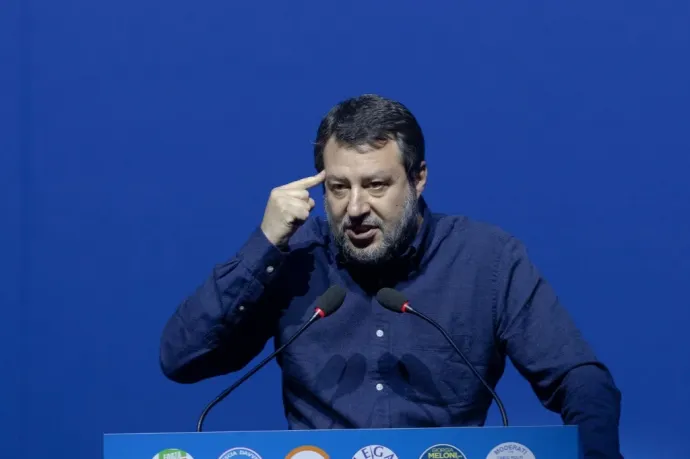 Matteo Salvini Magyarországgal közösen akadályozná, hogy szigorítsák az új autók környezetvédelmi előírásait