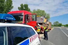 Szabálytalan teherautókra és buszokra vadászott a rendőrség: többen a pihenőidővel trükköztek