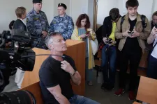 Háborúnak hívta a háborút, komoly pénzbírságot kapott egy korábbi orosz polgármester