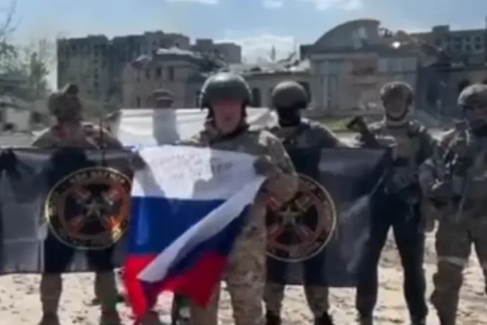 A Wagner-főnök szerint az oroszok teljesen irányításuk alá vonták Bahmutot, az ukránok tagadják
