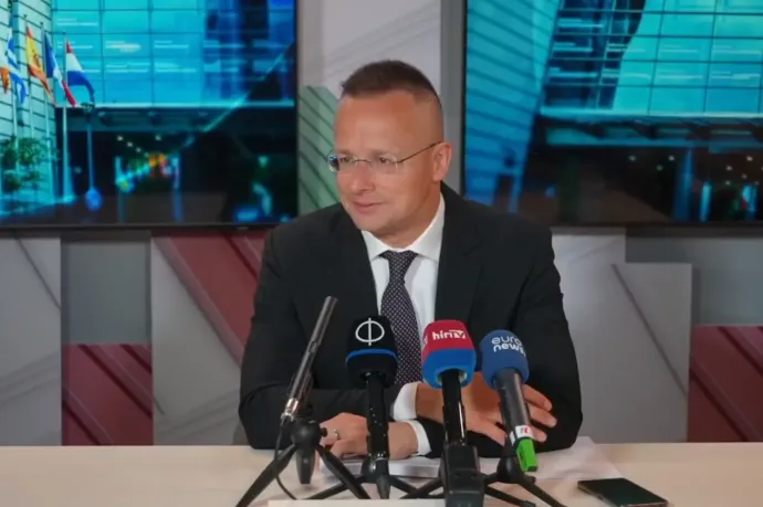 Szijjártó az embercsempész-ügyről: Úgy fogom fel, hogy külföldi bűnözőket utasítunk ki az országból