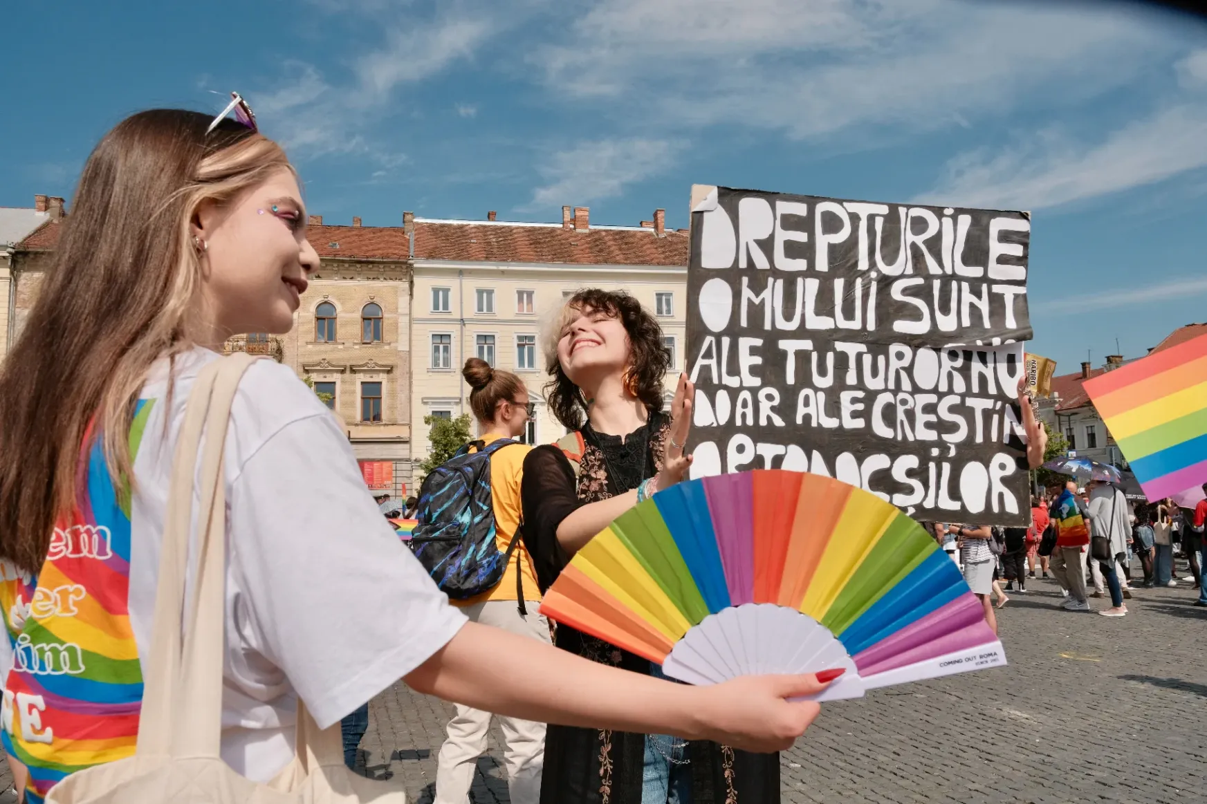 Románia köteles kidolgozni az LMBT+ párokat elismerő és védelmező törvényes keretet