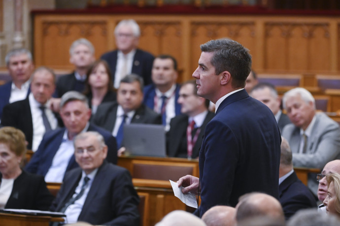 Akár kínos ügyekre is fátylat boríthat a most megszavazott Btk.-módosítás