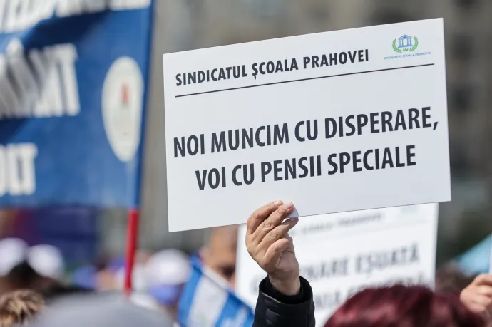 Nincs fizetésemelés, a kormány mindössze egy 2500 lejes juttatást kínál a tanároknak két részletben