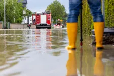 Zivatarok miatt 27 megyére adtak ki riasztást