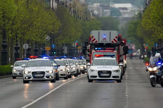Pintér Sándor egyszerűsítette a kék villogók használatát