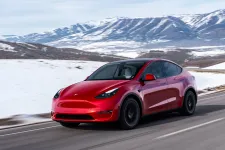 Egy Tesla lett a világ legkeresettebb autója