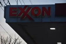 Magasról tesznek a kibocsátáscsökkentésre az Exxon és a Chevron részvényesei