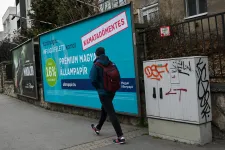 Új állampapírszabályok: segít a kormány a tudatlan magyar kisbefektetőknek, vagy ekkora lyuk tátong a költségvetésben?