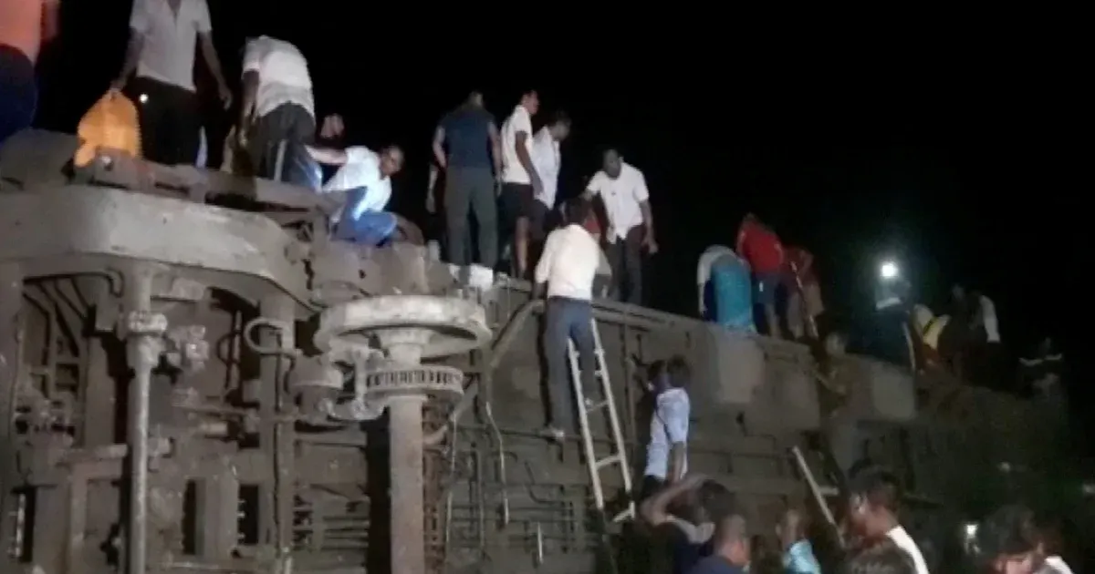 Összeütközött két vonat, legalább 50 ember meghalt Indiában