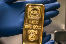 Aranyba fektetve is meg lehet úszni a megtakarításokat terhelő új adót