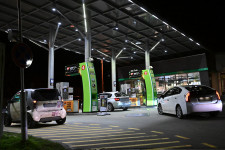 Akkor is drágulhat a benzin a magyar kutakon, ha az olajár nem változik és a forint se gyengül