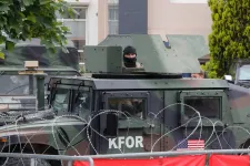 Bencsik András szerint a magyar katonák rossz oldalon állnak Koszovóban