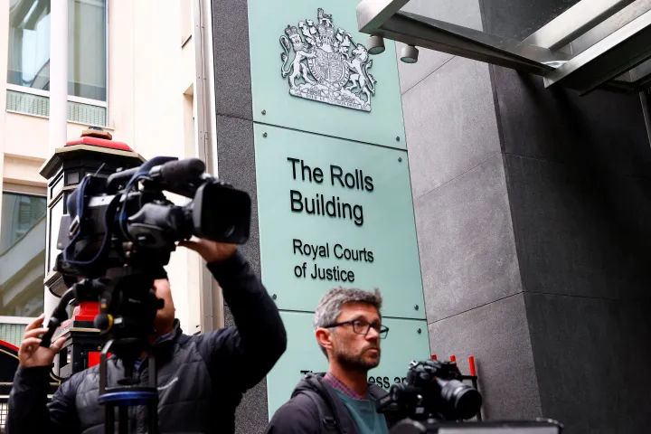 A londoni Legfelsőbb Bíróság épülete, ahol hiába várták a riporterek Harryt 2023. június 5-én – Fotó: Peter Nicholls / Reuters