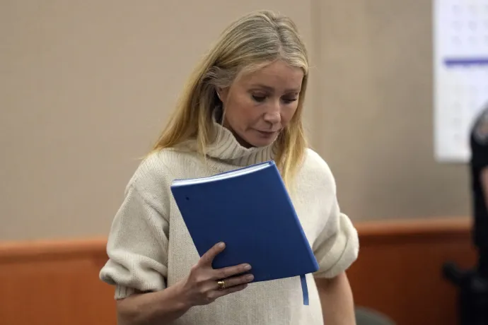Gwyneth Paltrow Loro Piana pulóverben a bíróságon 2023. március 21-én – Fotó: Rick Bowmer-Pool / Getty Images