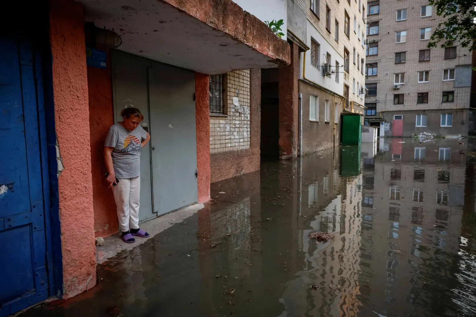 Herszon nagy része víz alá került – Fotó: Alina Smutko / Reuters