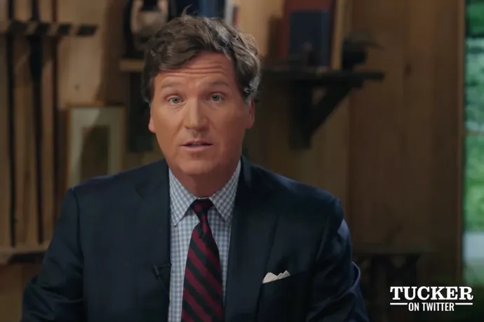 Orosz propagandával és ufókkal tért vissza Tucker Carlson