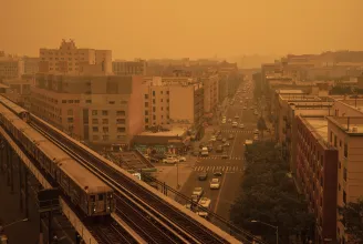 Világvégévé varázsolták New York látképét a kanadai erdőtüzek