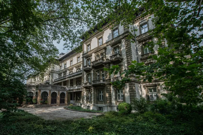 A szálloda, amelyben Arany János, az Aranycsapat és Cristiano Ronaldo is lakott