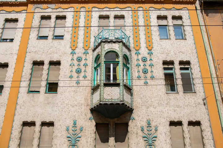 Deutsch-palota (Dózsa utca 2.), épült 1900–1902 között Erdélyi Mihály és Lechner Ödön tervei alapján – Fotó: Szűcs Dániel / Szegeder / Telex