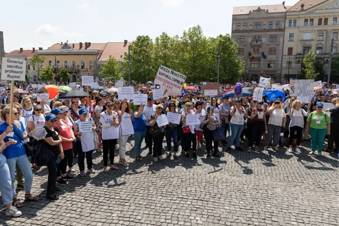 Hétfőn adnak választ a tanárok a kormány új javaslatára, addig folytatódik a sztrájk