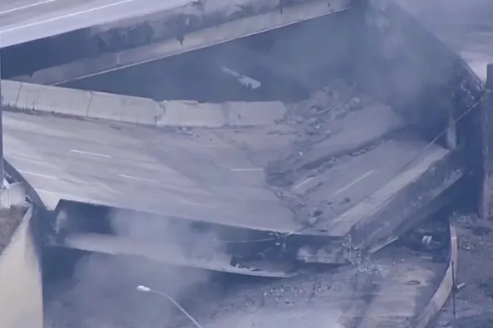 Kigyulladt egy olajszállító teherautó Philadelphiában, beomlott az egyik legjelentősebb autópálya egy szakasza