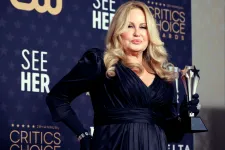 Ausztráliában foroghat a Fehér Lótusz előzménysorozata, Jennifer Coolidge is benne lenne