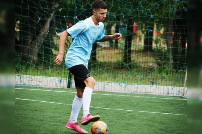 Young Zelensky quit his job to become a footballer