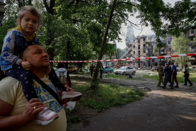 Rakétatámadás érte Zelenszkij szülővárosát, többen meghaltak