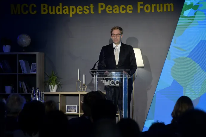 Nem változtatnak a könyvkínálaton, sem a vezetői körön a Libriben, mondja az MCC főigazgatója