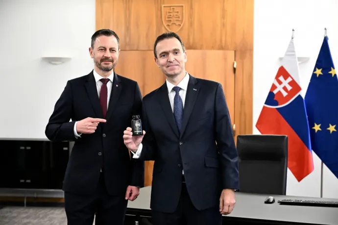 Nem kapott bizalmat Ódor Lajos kormánya Szlovákiában