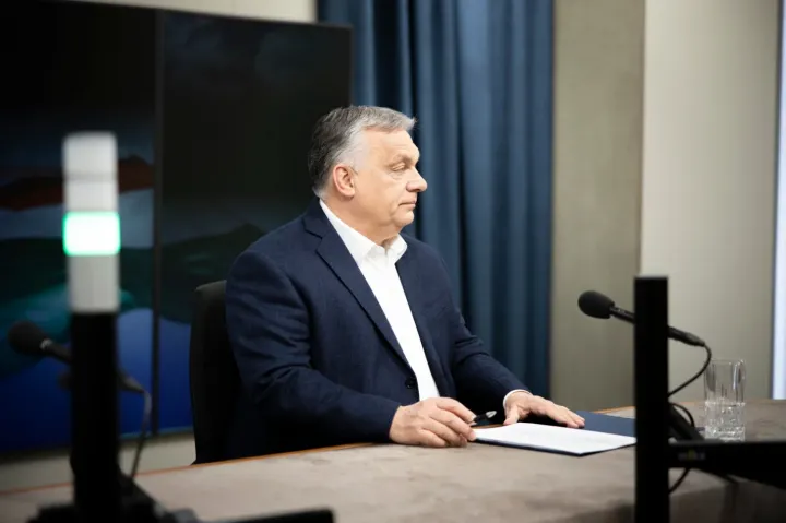 Orbán: Mi lesz? A migránsokat Németországban beteszik a vagonokba?