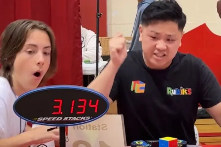 Megdőlt a Rubik-kocka világrekordja: 3,13 másodperc alatt rakta ki egy amerikai fiú