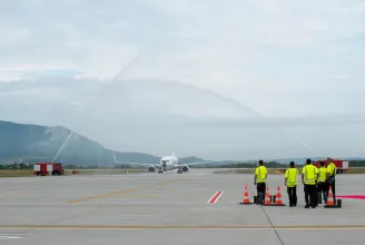Reptéravatás balkáni módra: 40 perc késéssel landolt az első utasszállító gép Brassóban