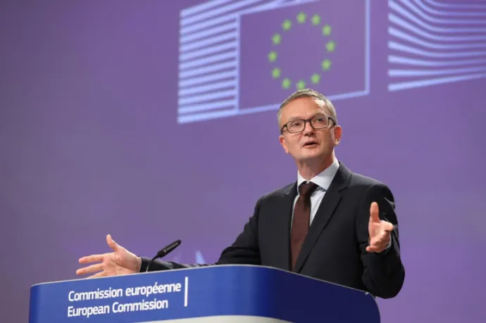 European Commission on Orbán's sentence about migrants and wagons: let us be careful with our vocabulary