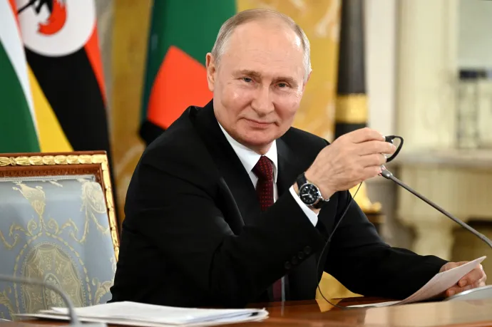 Putyin: Oroszország nyitott a konstruktív párbeszédre